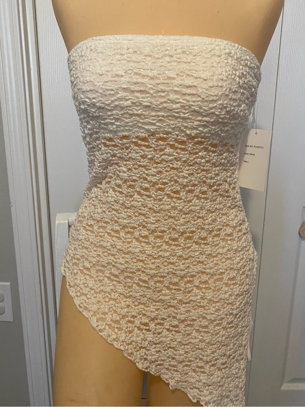 Cream Crochet Strapless Asymmetric Tube Camisole